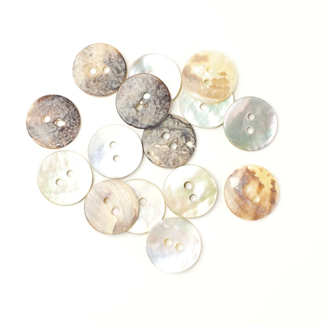 36L Shell Buttons, 25pcs