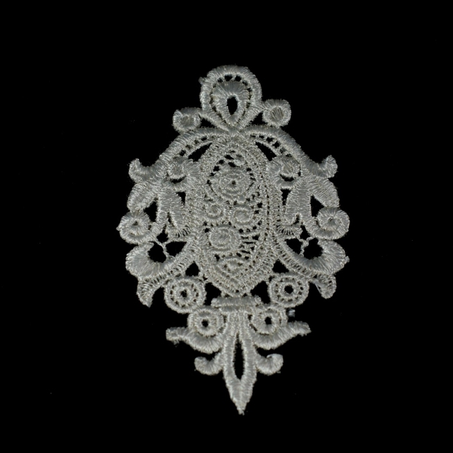 Cream Lace Applique 03