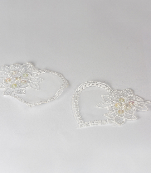 Embroidered Organza Heart Motif, 1 Pair