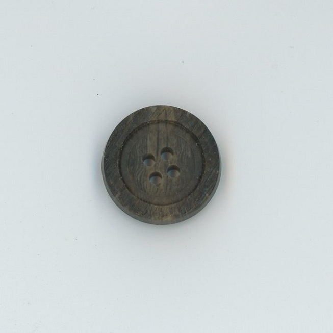 34L Vintage 4-Hole Horn Button, 25pcs