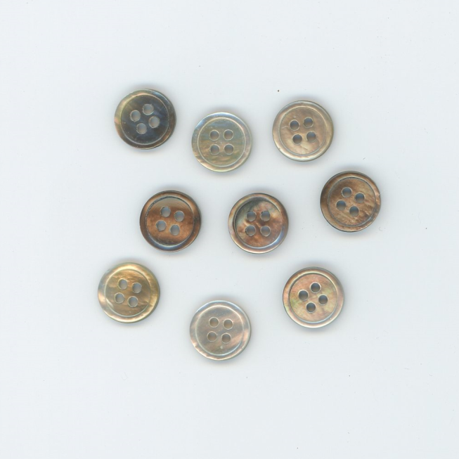 Vintage 18L 4-Hole Smoked Shell Buttons, 25pcs