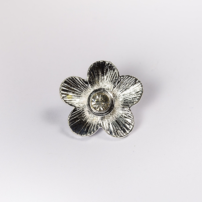 36L Silver Flower Diamante Button