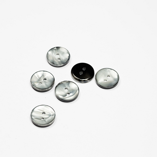 24L Smoked Pearl Buttons, 100pcs