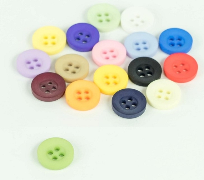 18L 4-Hole Matte Buttons, 100pcs