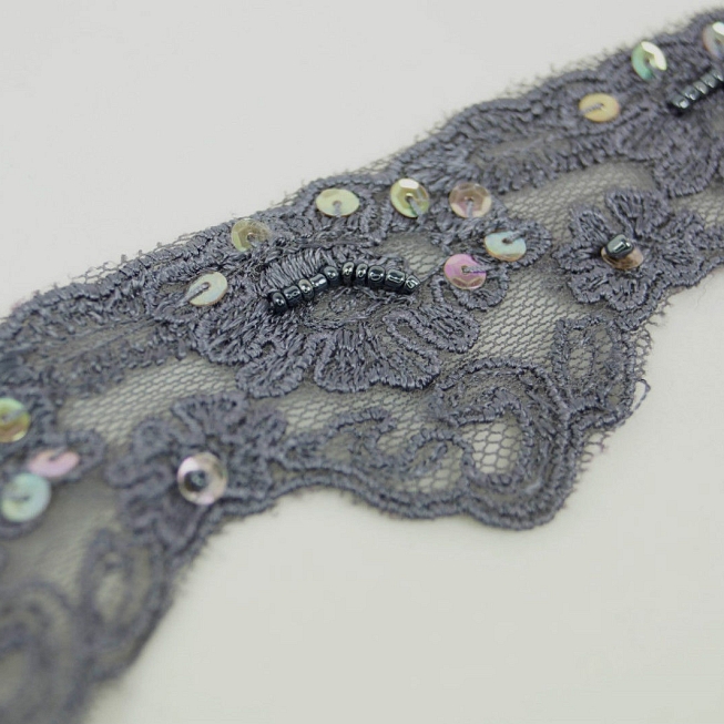 Violet Scalloped Embroidery Trim, 13m